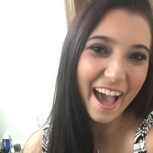 Meet your Posher, Alicia